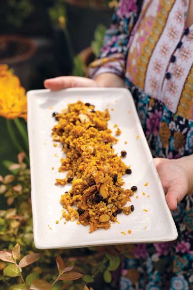 Saffron Quinoa with Almonds and Currants